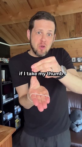 Rubber Band Jumps Between Fingers