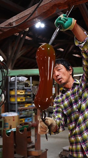 100年の歴史を持つガラス工芸品を作る工場！国の登録有形文化財 佐竹ガラス株式会社