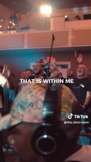Honoring Andrae Crouch: Israel Houghton Joins The Choir Room