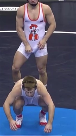 Moda Esportiva: Homens Sensuais em Spandex e Lycra nos Esportes e Competições de Wrestling