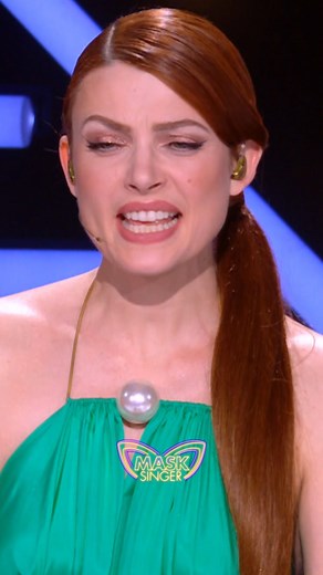 375K views · 1.8K reactions | Exclu : on vient de découvrir que c'est Vanessa Paradis qui se cache sous le masque d'Élodie Frégé  RDV vendredi à 21h10 sur @TF1 et @MYTF1 pour une nouvelle soirée de #MaskSinger avec Michèle Bernier, Élodie Frégé, Jeff Panacloc, Kev Adams et Camille ComMytf1 | Mask Singer | Facebook