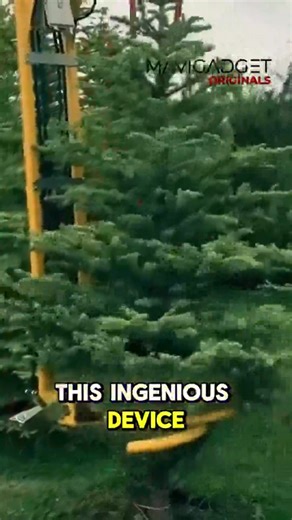 This innovative tree wrapping device makes the process faster and more efficient. Attached to a tractor, it tightly secures the branches while climbing the tree, ensuring protection and easy removal. It’s a clever solution for simplifying tree handling and transport. 🔔 No copyright intended—DM for any inquiries. #productdesign #productdesigner #designinspiration #designinspirations #innovativedesign #innovativeproducts #moderndesign #industrialdesigner #designlove #designideas #archiproducts #c