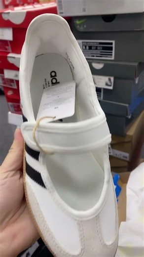 You can add my WhatsApp number 8613163867201. We will send you the catalogue #shoes #adidas