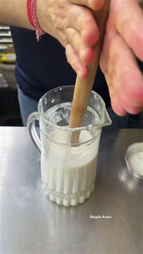 Mathura Ki Famous Thandi Lassi 😍 Dilli Ki Garmi Asli Ilaaj