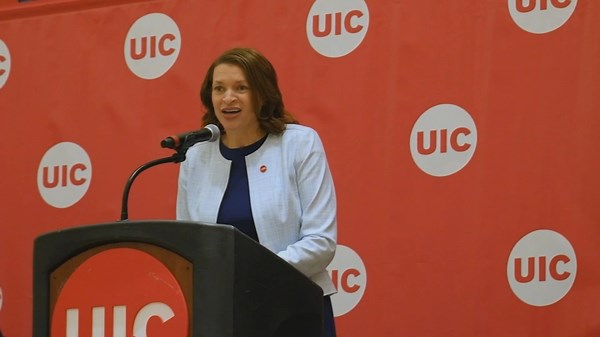 Andrea Williams 1st female, minority to serve as director of athletics at UIC