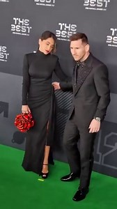1.8M views · 40K reactions | Le champion du monde, Lionel Messi, a assisté à la cérémonie des trophées « Fifa The Best Football Awards », lundi, à la salle Pleyel, en compagnie de son épouse Antonela Rocuzzo. Sans surprise, il a remporté le prix du meilleur joueur pour l’année 2022 ! Toutes nos félicitations  — #fifaawards #thebestfootballawards #lionelmessi #antonelarocuzzo @dolcegabbana | Gala | Facebook