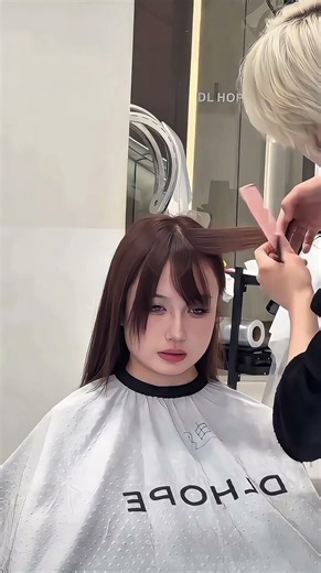​✂️ Stunning Hair Transformation: From Simple to Layers! | Girl's Haircut Tutorial#HairTransformati
