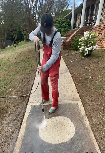 Pressure Washing Damage: Customer Concerns Addressed