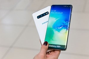 What Is An Infinity-O Display? (Explained) | WhatsaByte