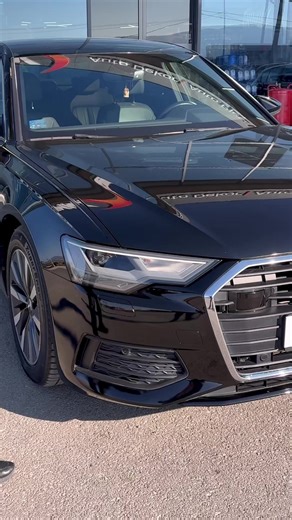 • Fara Modeli Matrix Per AUDI A6 C8 2019-2023 Me Tregues Dinamik ✔️ ✨ Vizitoni Showroom-in tonë në lokacionin e ri – pika e dytë! Në UNIMAX Auto Dekor, përkujdesemi për çdo detaj, me një gamë produktesh të zgjedhura me kujdes nga markat më prestigjioze në treg. Ejani të shihni vetë dhe përjetoni standardin më të lartë të shërbimit dhe cilësisë. ✔ 📍 UNIMAX Auto Dekor – Nadakofc, Vushtrri (km 1-2) 📞 383 49 510 157 | 383 45 400 567 #Unimax #UnimaxAutoDekor #AutoDekor