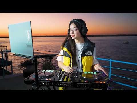 ENGANCHADO PREVIA #18 / SET LIVE - DJ Sol