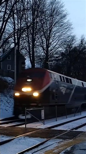 Amtrak Phase 7 paint on P42DC 87 leading 695 at Bradford. 12/28/25 #shortvideo #shortsvideo