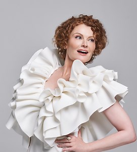 Rebecca Wisocky On That 'Ghosts' Finale Cliffhanger, Season 3 Predictions, and Hetty's Evolution