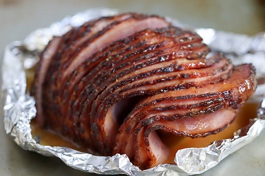 187K views · 584 reactions | Watch how easy it is to make this Ham in a pressure cooker- it’s great for feeding smaller crowds! Full recipe: https://www.sixsistersstuff.com/recipe/instant-pot-honey-glazed-ham/ | Six Sisters' Stuff | Facebook