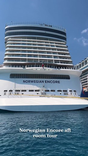 Explora el Aft Balcony de un Crucero