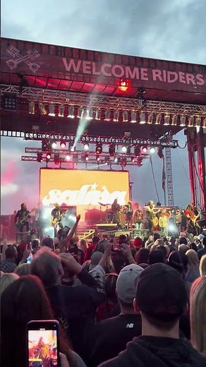 Saliva With Bobby Amaru - Click Click Boom (Live 2025)