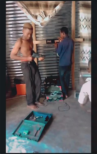 Arcen'man💯 🇿🇦🤔 (@arcen_men)’s videos with som original - Arcen'man💯 🇿🇦🤔