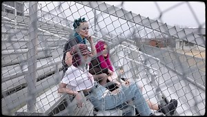 behind the scenes 💔📓⚡️🎬 go tell us ur favorite part of the video in the youtube comments we’re reading them allll https://smarturl.it/1800missurgutsvideo | TRAMP STAMPS