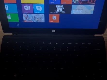 SurfaceRT在4202年最大的用处（憋笑）