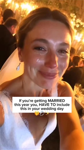 [LINK IN BIO] Every 2026 bride needs to add this genius idea to the wedding day. 💍✨ At a wedding last month, I saw the smartest setup ever: a simple QR code that opened a shared wedding album where guests could upload every photo and video instantly. It even showed the full timeline and had a private chat so no one missed anything. If you’re planning like a #DallasBride, #MiamiWedding, or #LAbride, this Dots Memories setup is the kind of modern wedding idea that keeps your day organized and giv