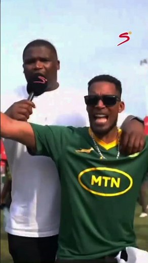 Springbok fans will never disappoint with a mic in front of them 😂 #ssrugby
