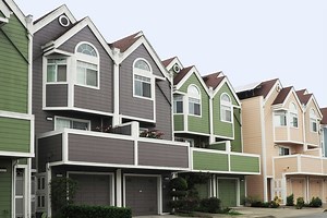 Expanding Affordable Housing to Address Homelessness: Lessons from Master Leasing Programs in Los Angeles and New York City