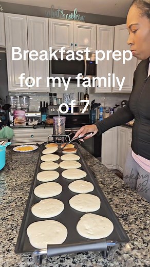 So glad I have this #36inchgriddle to help make my breakfast prep easier. #tiktokshop #familyof7 #cookingwithdimples #sahm #breakfast #pancakes