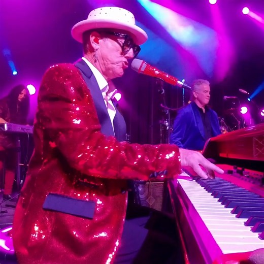 Join Dan and his rockin’ Rocket Band for a night of your favorite Elton John tunes played LIVE with va-VOOM! | Elton Dan and the Rocket Band