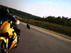 CBR 600 vs VFR 800