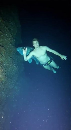 World's Most Interesting Videos - Can humans encounter coelacanths while free diving?