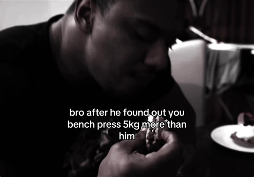 #larrywheels | Bench Press
