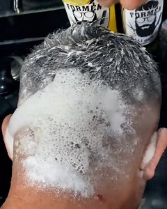 Lemon and baking soda scrub