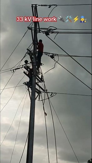 33 kV line work 🔌🛠️⚡33kV double Circuit ⚡#SolarSiteWork#PowerLine#solar#electrical #renewableenergy