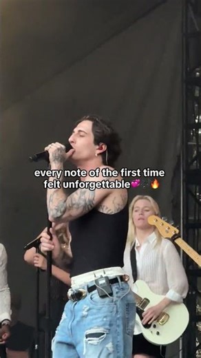 Dami performing The First Time live ❤️🎤✨