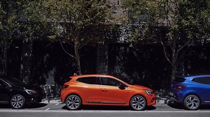 22K views · 132 reactions | Váš život nemusí byť plný komplikácií. Uľahčite si ho s novým Renault CLIO, ktorý sme vybavili najnovšími pomocníkmi vrátane 360° kamery a inteligentným parkovacím asistentom Easy Park Assist. | Renault | Facebook