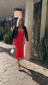 26 reactions · 7 comments | Style comes in many ages and flavors  Try this look for the perfect day date!  @thesilverlining_1970 #SilverLooks #Fashion #Mature #Fashion | SilverSingles | Facebook