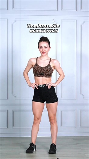 1.1M views · 35K reactions | Para esta rutina de hombros, usé mancuernas de 10 libras (cada una). Puedes hacer 3 rondas o si prefieres, la rutina guiada la encuentras en mi canal.. Por allá te espero!#rutinas #ejercicio #homeworkout #ejerciciosencasa | Sofia Larios | Facebook