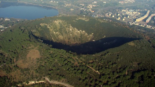 Campi Flegrei: Italy's active supervolcano rose 66 feet in last eruption