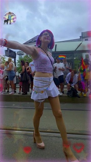 2026.06.27C MTF🐈 Happy #OsloPrideParade🌈🐳 Top🎀 Mini Skirt💃 Nylon Heels👠 Aurora Victoria StarMaxWell💝
