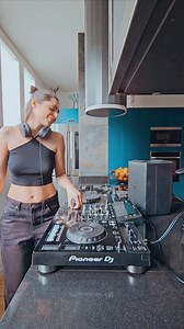 Kitchen DJ Set , Sunday session 🎧🔪🍳💥💣 | Chiara Conte DancingViolinist