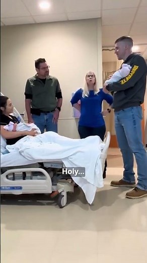 Couple wanted to wait their parents got to the hospital to surprise them with twins