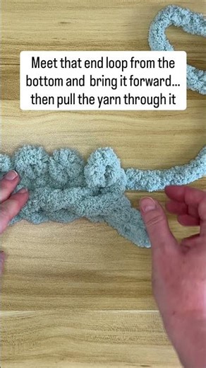 Chunky Knit Blanket Tutorial #diycrafts #pattern #fingerknitting #handknitting #chunkyknitblanket