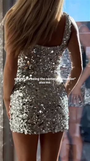 Show Me Your Mumu on Instagram: "I’m literally just a girl dressed as a disco ball this holiday season🪩🕺"