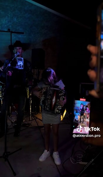 Yes sir that's me🪗 | los alegres del barranco