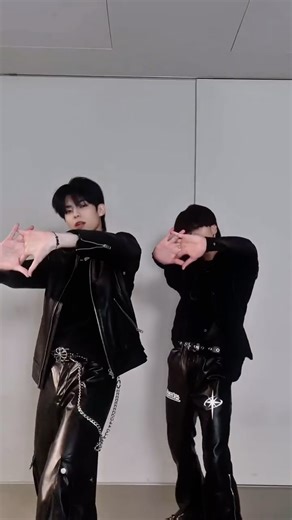 SCOOL | ⚡️🔥 《AFTER SCOOL》 每週日 晚上6點 在SCOOL 官方YouTube 一起來見證學員們每一次突破❤️‍🔥 #AFTERSCOOL #2025AFTERSCOOL #SCOOL #男團選秀 #萊恩 #林子宸 | Instagram