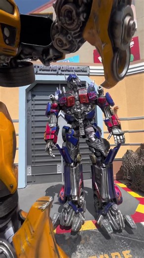Transformers Fun at Universal Studios!