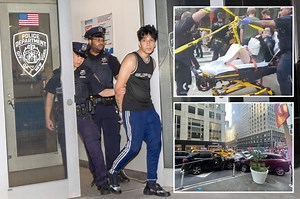 Video of driver who struck several pedestrians in midtown Manhattan taken into custody