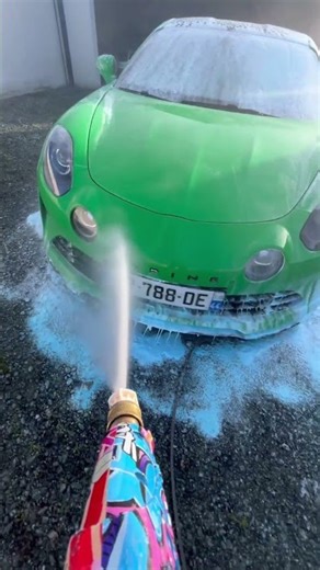 Rinçage de l’Alpine A110… ce vert💚