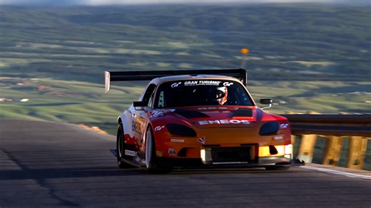 WATCH: Building a 1,000 Horsepower Honda F Engine! - MotoIQ