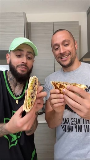 Homemade crunchwrap supreme | Fast, easy & delicious recipe